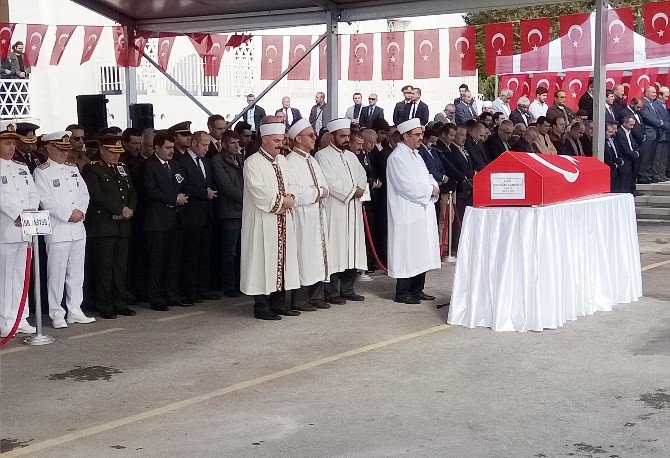 Şehit Annesi Oğlunun Cenaze Törenini Ambulans İçerisinde İzledi