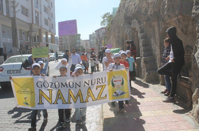 Mardin’de ‘Gözümün Nuru Namaz’ Etkinliği