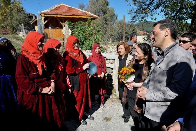 Vali Çelik: “Geçmişten Gelen Kültürümüze Sahip Çıkarak, Birbirimize Destek Olmalıyız”