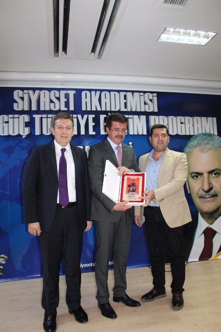 Ekonomi Bakanı Nihat Zeybekci: