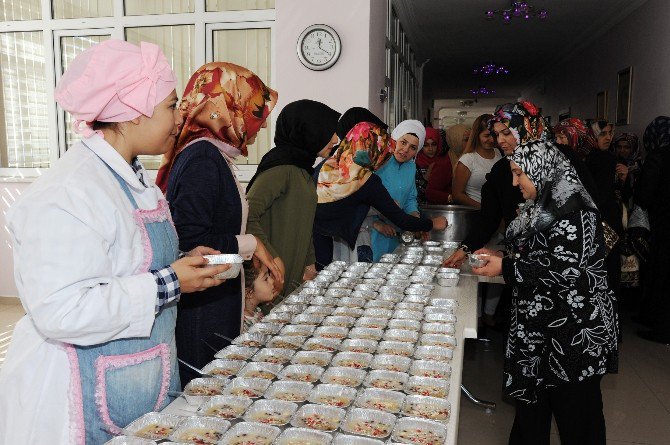 Komek’lerde Aşure Geleneği Yaşatılıyor