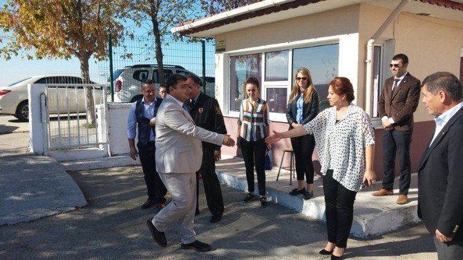 Kaymakam Kızıltoprak, Velimeşe Mesleki Ve Teknik Anadolu Lisesi’nde Düzenlenen Açılışa Katıldı