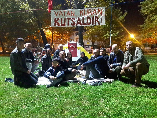 15 Temmuz Çadırını Yeniden Kurdular