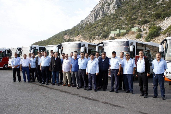 Antalya’da Dönüşüme Girmeyen 7 Metrelik Minibüsler Sefere Çıkamadı