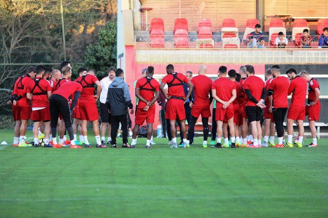 Kartal: "Kayserispor Maçına En İyi Şekilde Hazırlanıp Kazanmak İçin Sahaya Çıkacağız"