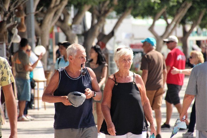 3 Bin Turist Bodrum’a Akın Etti