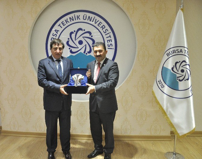 Btü Ziyaretçi Akınına Uğradı