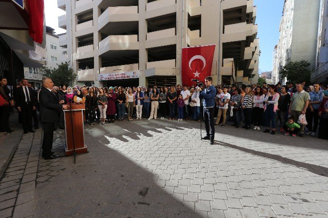 Eğitim İçin El Ele’de İlk Ders Zili Çaldı