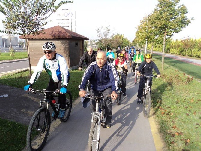 Pedallar Amatör Spor Ve Gıda Günü İçin Çevrildi