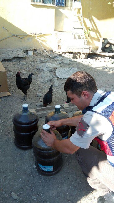 Sahte İçki Üretenlere Jandarma Baskını