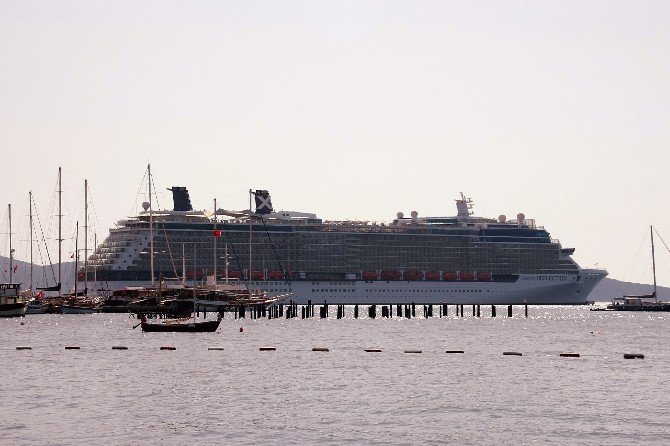 3 Bin Turist Bodrum’a Akın Etti