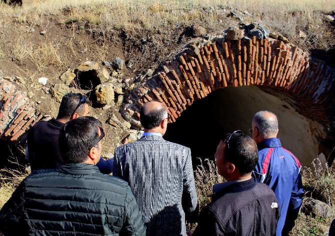 Erzurum Valisi Tabyalarda Ve Şehitliklerde İncelemelerde Bulundu