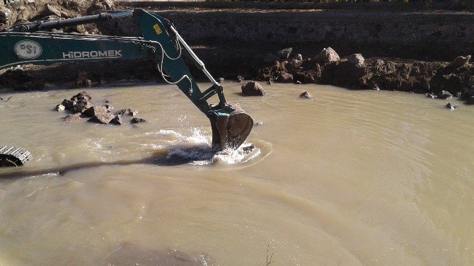 Kars Çayı’nın Islah Çalışmaları Devam Ediyor