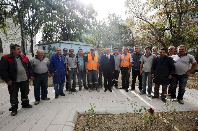 Başkan Yaşar Yeni İnşaatları Gezdi