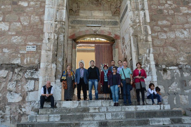 Yunusemre Belediyesi Misafirlerine Manisa’yı Gezdirdi