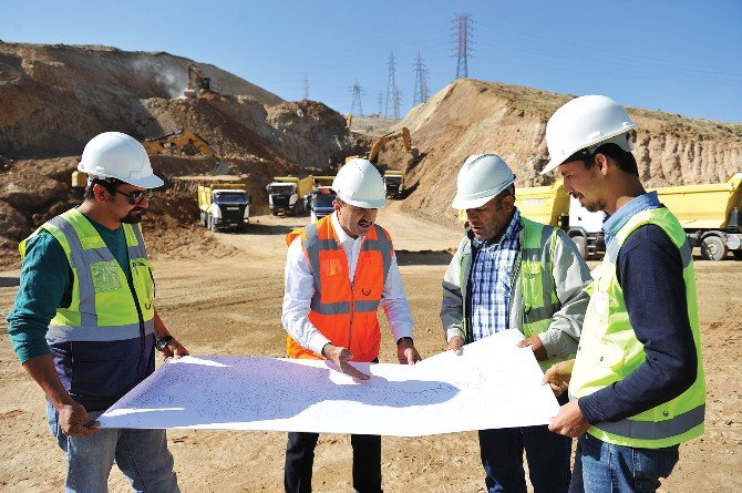 Büyükşehir’den Rekor; Bu Yıl Bin 100 Kilometre Yeni Yol Açıldı