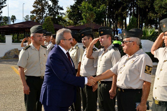 Vali Karaloğlu’ndan İadeyi Ziyaretler