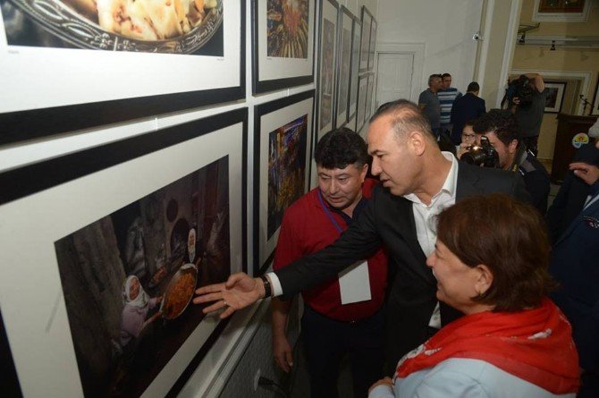 "Adana Kebap Ve Yemek Kültürü" Fotoğraf Sergisi Açıldı