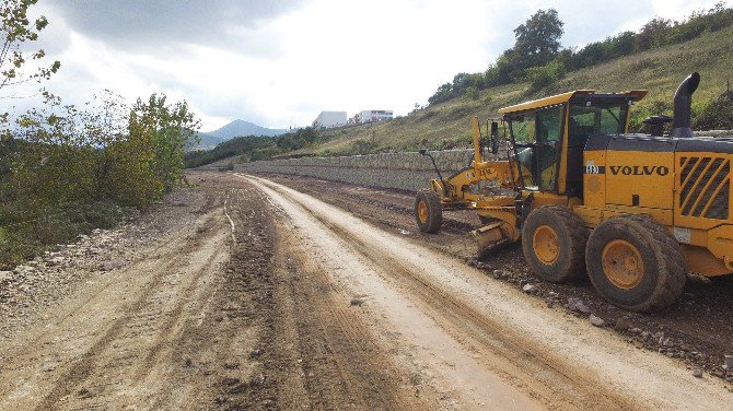 Başiskele’de Yeni Ve Güvenli Yollar İnşa Ediliyor