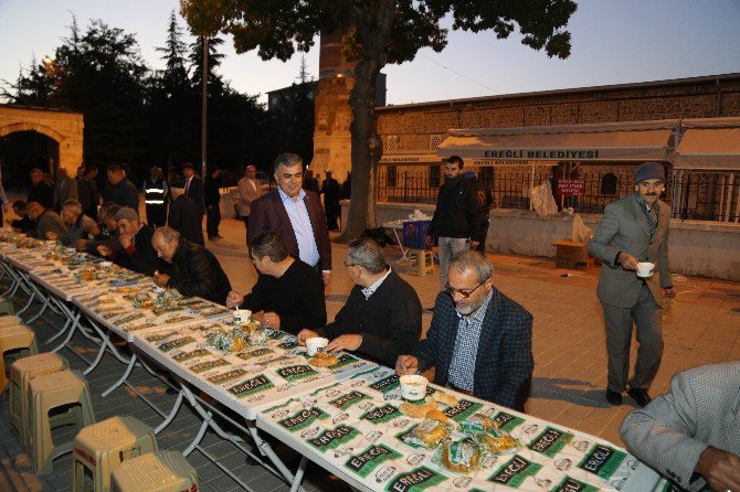 Ereğli Belediyesi’nden Cami Cemaatine Çorba İkramı