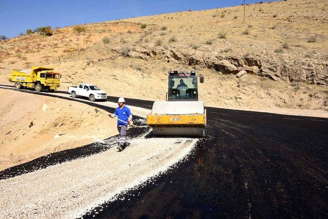 Karagöz Mahalle Yolu Asfaltlandı