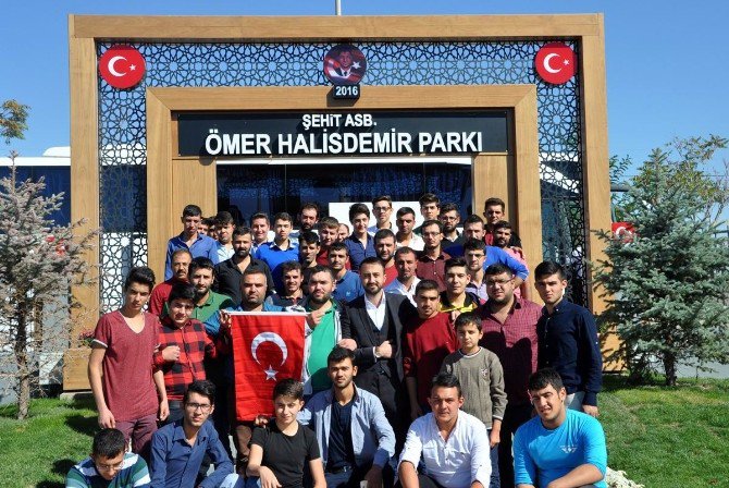 Selçuklu Belediyesi Bin Kişiyi Şehit Ömer Halisdemir’in Kabrine Götürüyor