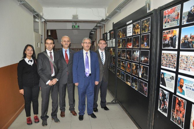 Okulda 15 Temmuz Sergisi