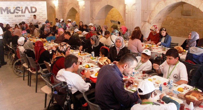 Müsiad Konya Şubesi, Engelli Öğrencileri Tarihle Buluşturdu