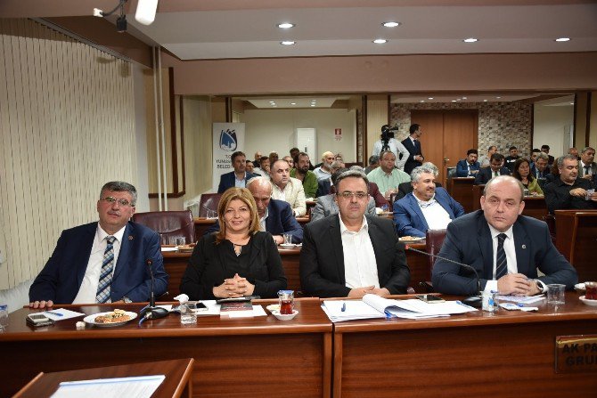 Yunusemre’de Performans Programı Meclisten Geçti