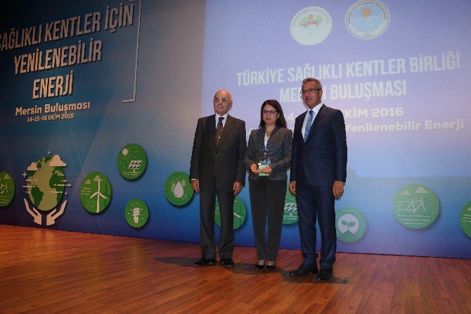 Denizli Büyükşehir Belediyesi Genç Denizli Projesine Ödül