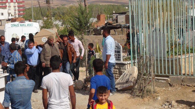 Nusaybin’deki Patlamada Hayatını Kaybedenler Defnedildi