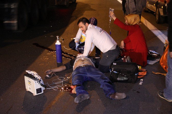 Memlekete Dönmek İçin Yola Çıkan Abi Kardeşi Kaza Ayırdı