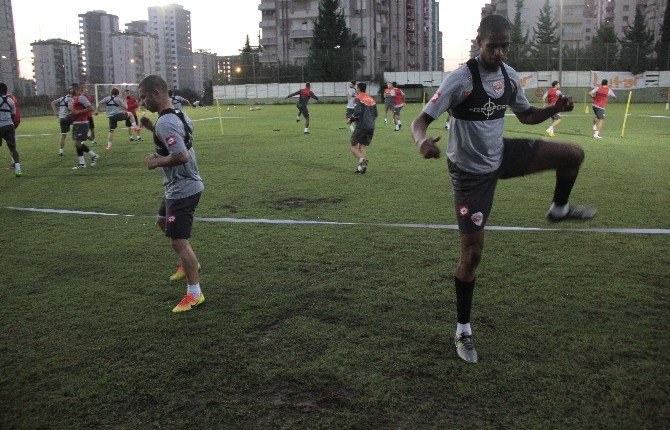 Adanaspor’da Akhisar Belediyespor Maçı Hazırlıkları