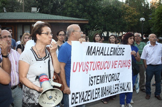 Mahalle Halkının Fuhuş Ve Uyuşturucu Ticareti Tepkisi