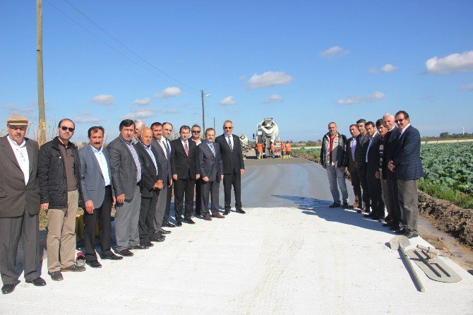 Bafra’da Beton Yol Çalışmalarına Hız Verildi