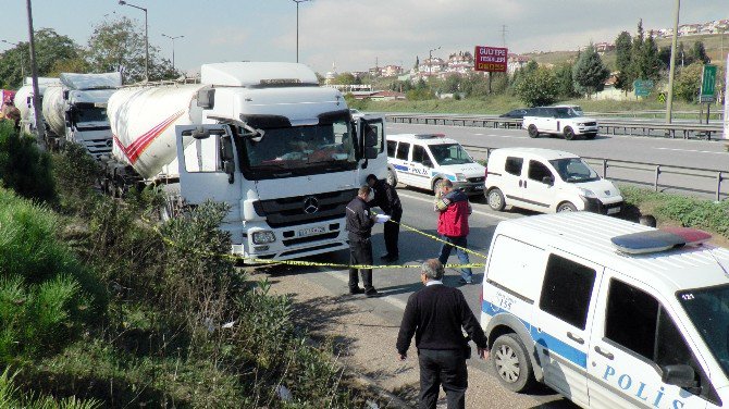 13 Saattir Haber Alınamayan Tır Sürücüsü Aracında Ölü Bulundu