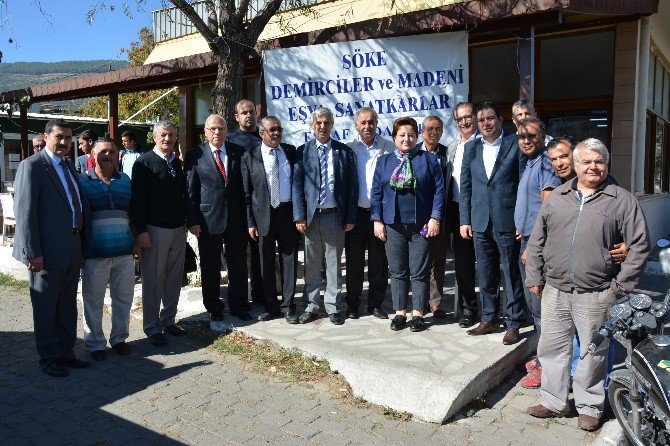 Söke Demirciler Odası Aşure Pilav Geleneğini Sürdürdü