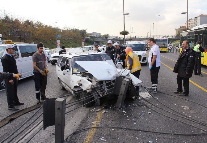 Metrobüs Yolunda Bir Kaza Daha