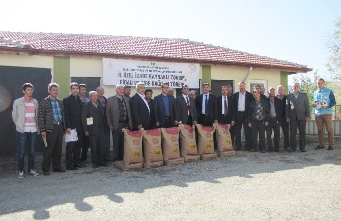 Hisarcık’ta 29 Çiftçiye Macar Fiğ Tohumu Dağıtıldı