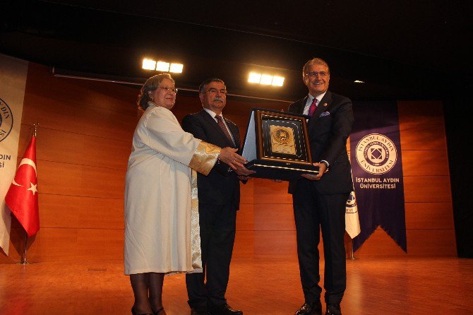 İaü, Yeni Akademik Yılı Açılışını Yaptı