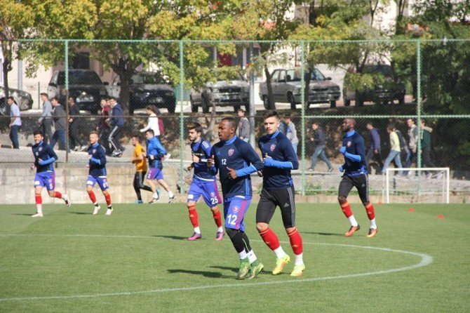 Karabükspor’da Medipol Başakşehir Hazırlıkları Sürüyor