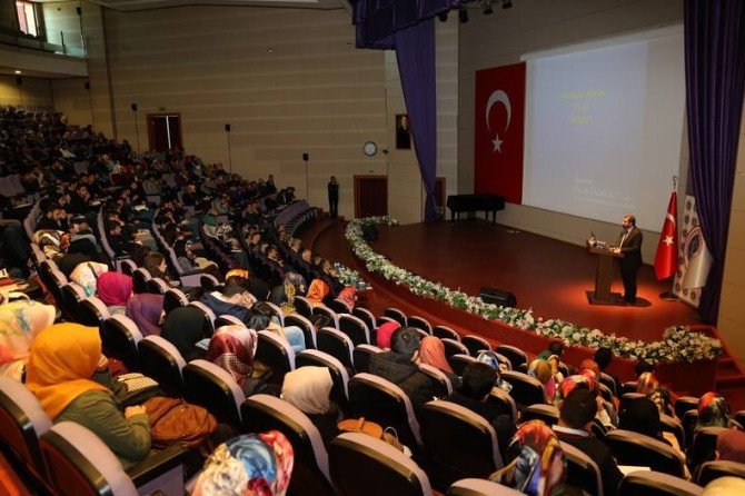 Tokat’ta “Kültür Tarihimizde Kerbela Ve Muharrem” Konferansı