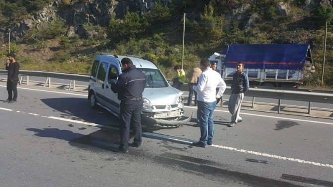 Zonguldak’ta Trafik Kazası: 2 Yaralı