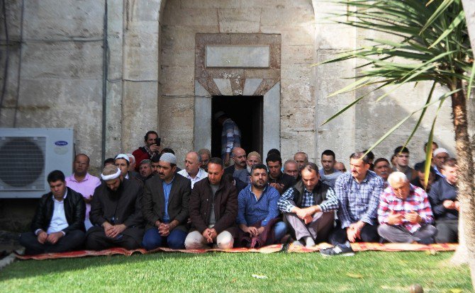 Ayasofya Müzesi Hünkar Kasrı’nda İlk Cuma Namazı Kılındı