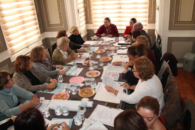 Belediye Öncülüğünde Kadın Stk’lar Toplandı