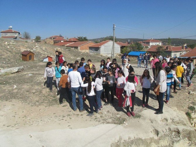 İlkokul Öğrencileri Han İlçesini Gezdi