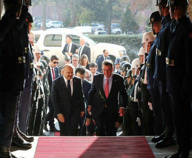 Bakan Işık, Abd’li Mevkidaşı Carter İle Bir Araya Geldi