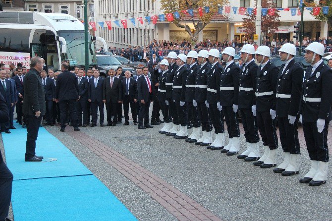 Cumhurbaşkanı Erdoğan’ın Valilik Ziyareti Sırasında Hareketli Anlar