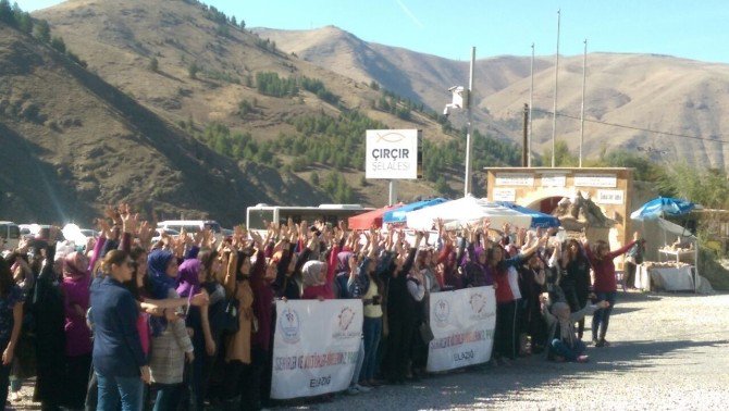 Elazığ Belediyesi’nden Öğrencilere Kültürel Gezi