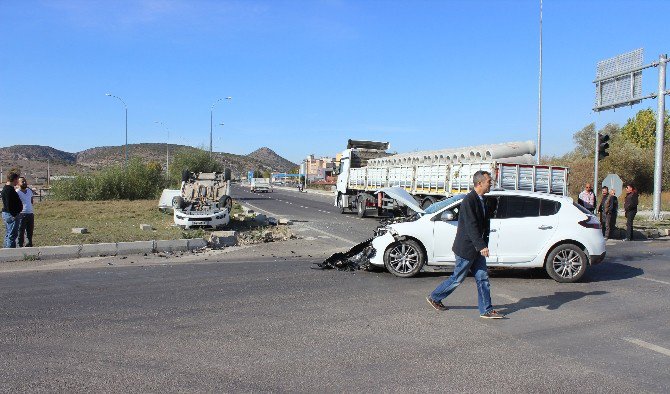 Tavşanlı’da Trafik Kazası: 5 Yaralı